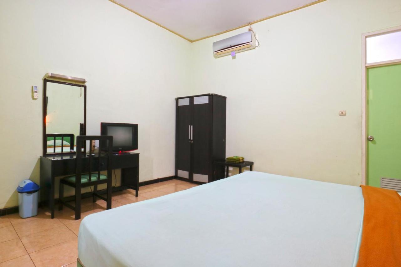 Hotel Camelia Malang Exterior foto