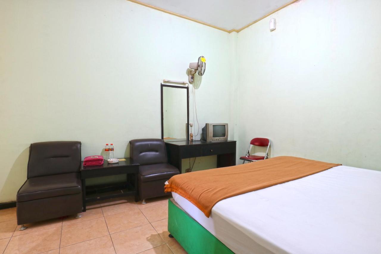 Hotel Camelia Malang Exterior foto